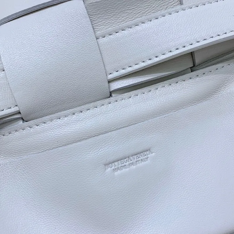 All categories 💚 Authentic bags 💚 BV 2025 new BV crossbody bag